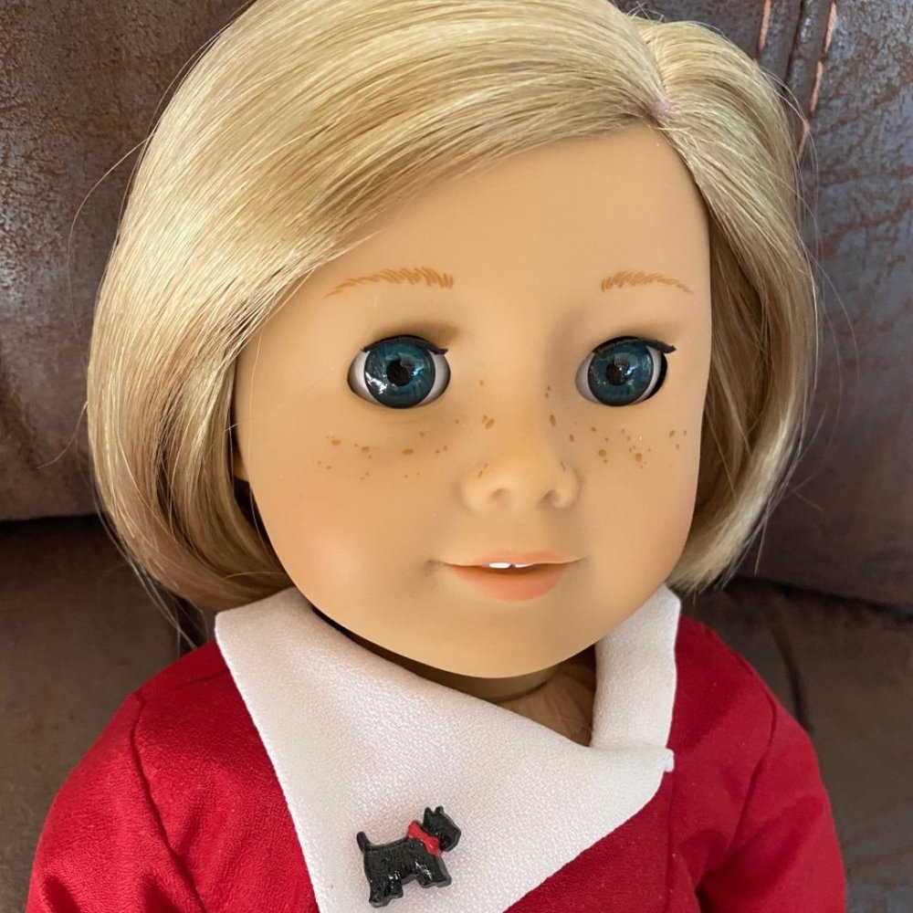 Authentic American Girl doll “Kit Kittredge™” + 6 outfits